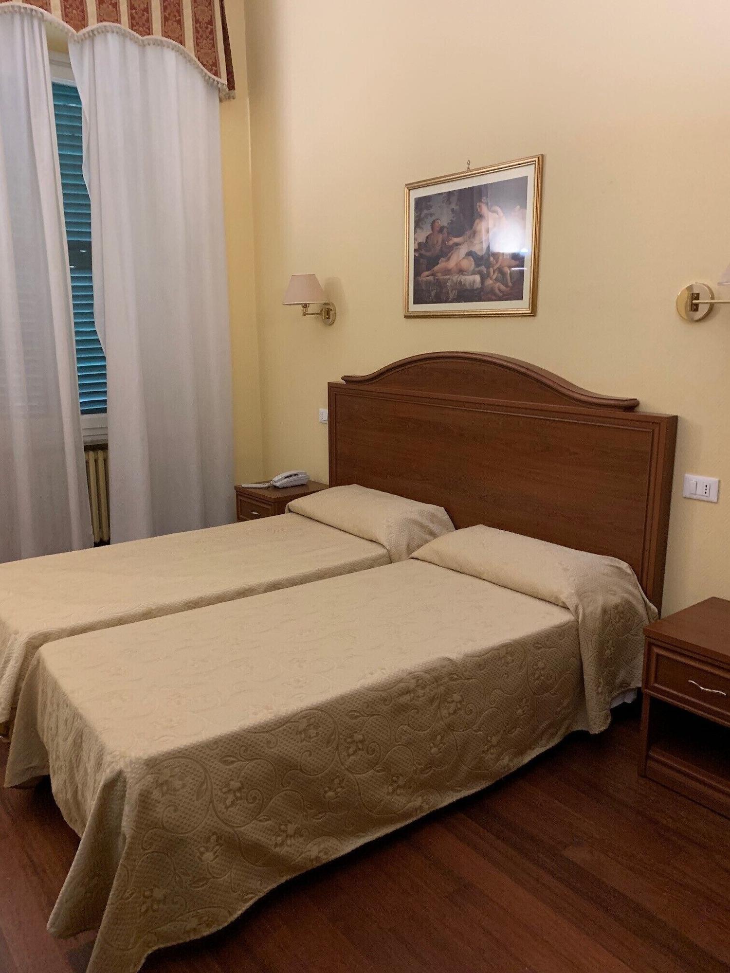 Hotel Villa Aricia อาริชชา ภายนอก รูปภาพ