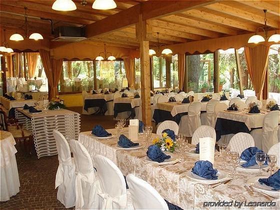 Hotel Villa Aricia อาริชชา ร้านอาหาร รูปภาพ