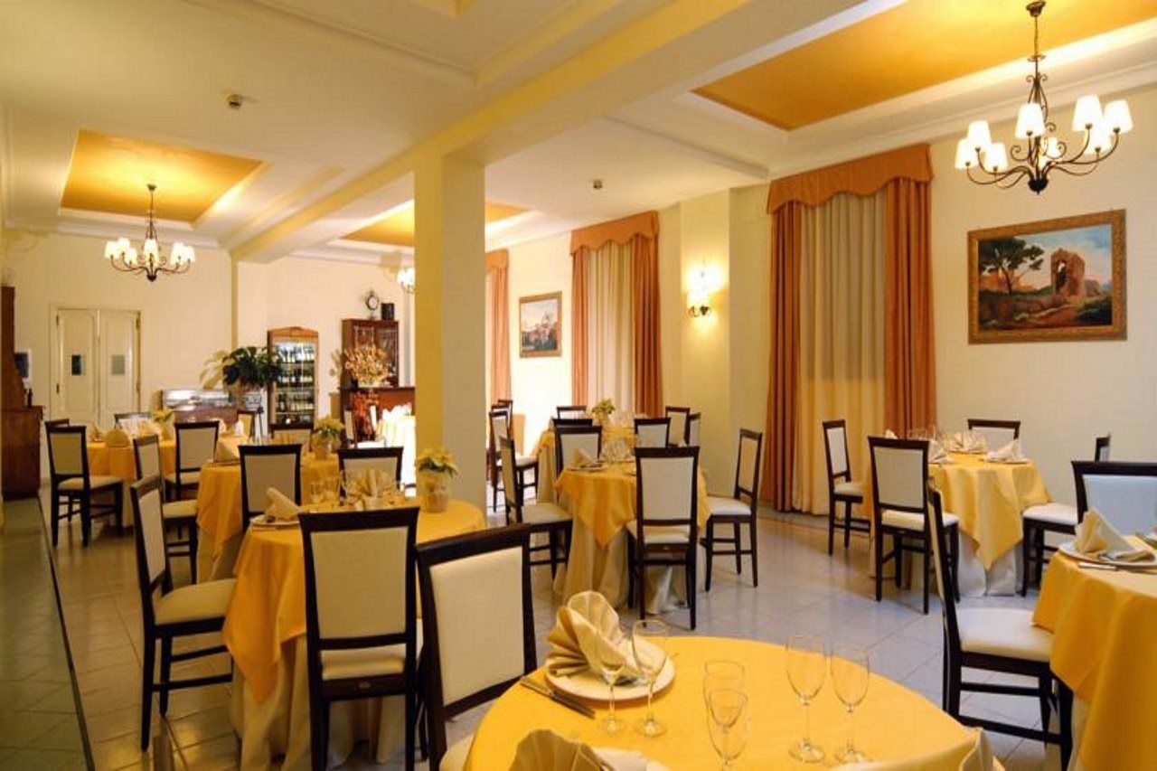 Hotel Villa Aricia อาริชชา ภายนอก รูปภาพ